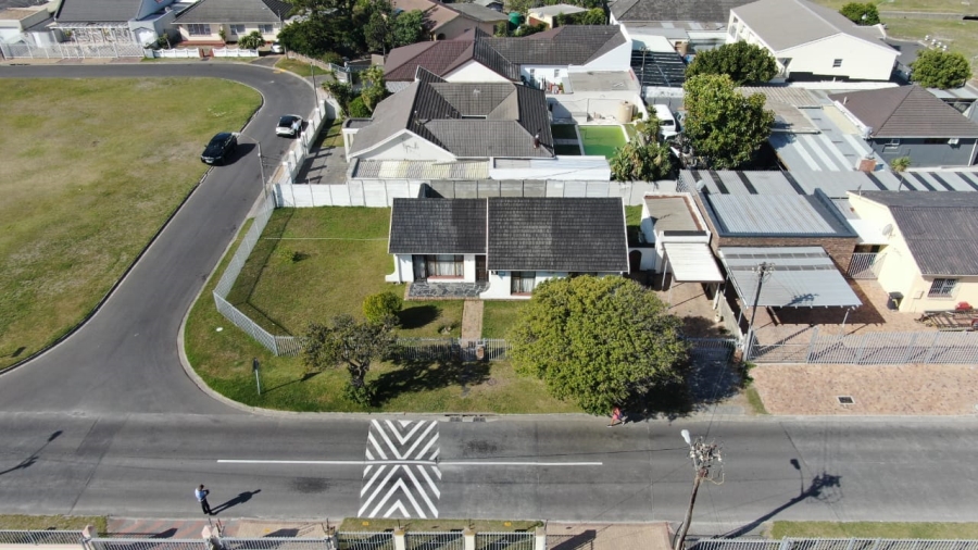 3 Bedroom Property for Sale in Belthorn Estate Western Cape